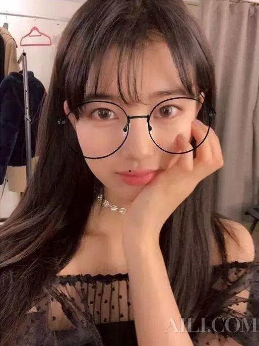 kk眼镜妹吃瓜,揭秘网络红人的幕后故事