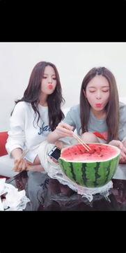 吃瓜吧姐妹们,揭秘娱乐圈那些不为人知的幕后故事