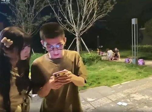 户外主播吃瓜,揭秘网红圈幕后故事